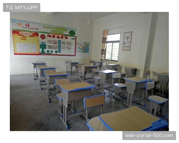 通讯：记录一场在雨中进行的业余比赛，球员与观众的热情如何驱散阴霾